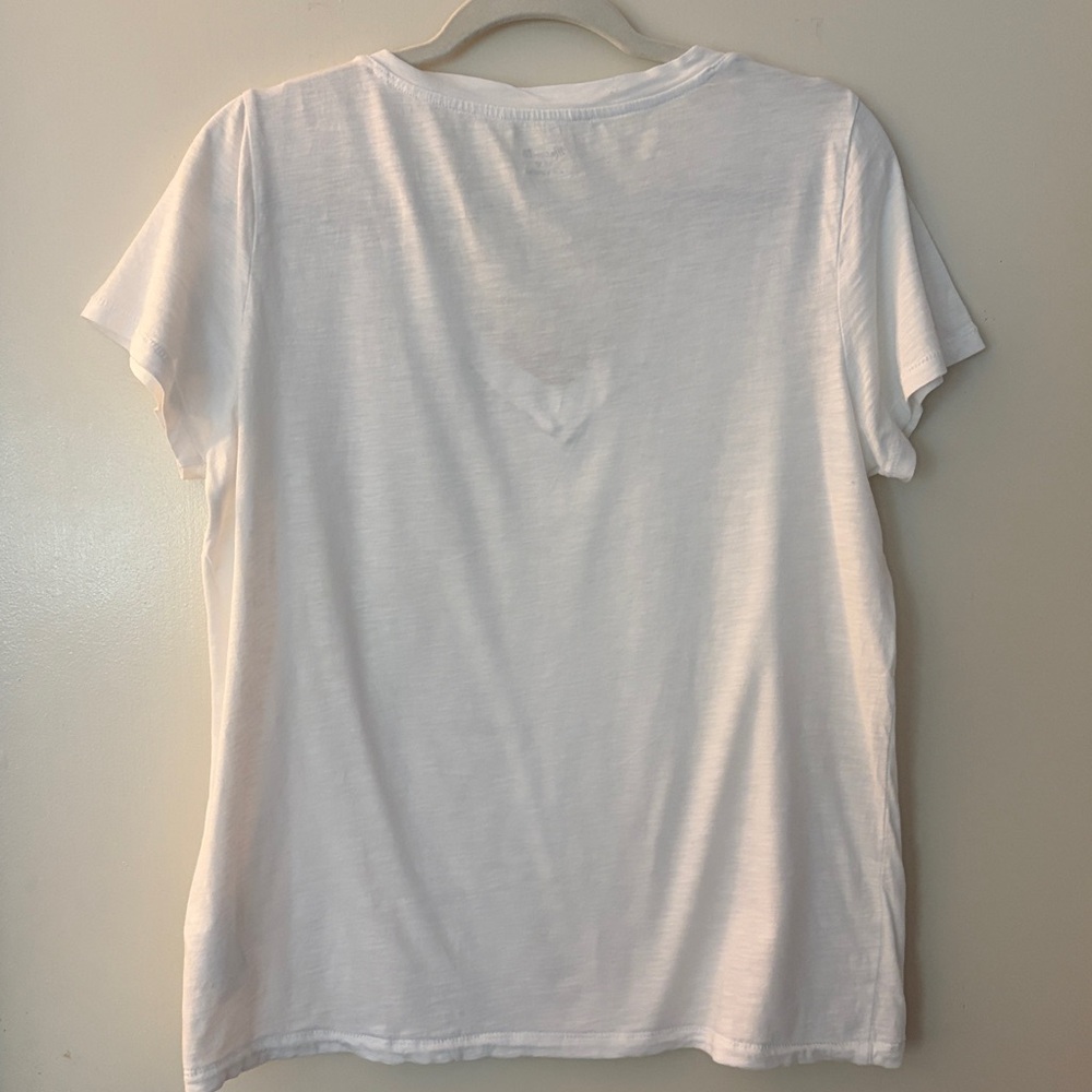 3 for $25! Madewell White V-Neck Women’s Basic Tee, size M - Picture 4 of 5
